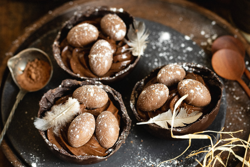 Petits nids à la mousse au chocolat