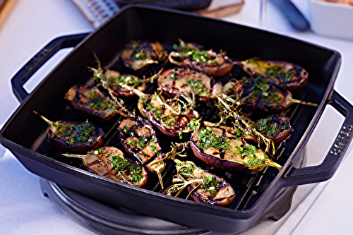 Aubergines grillées aux herbes fraîches