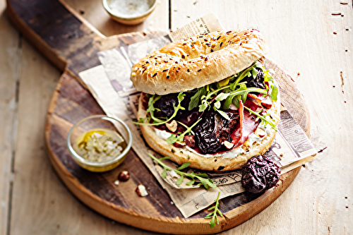 Bagels au boeuf séché et pruneaux d’Agen