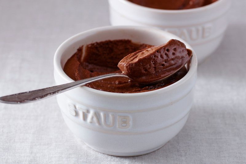 Mousse au chocolat à la crème fouettée