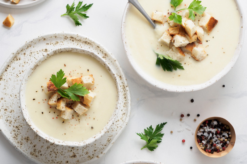 Velouté chou-fleur à l’ail noir Brémond Fils