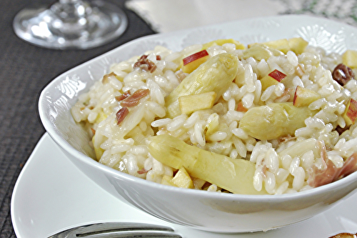 Risotto aux asperges de France, pommes et Saint-Jacques