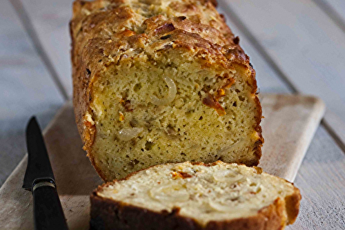 Cake aux oignons et aux tomates confites