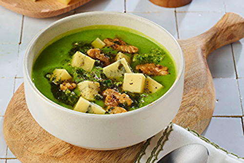 Velouté de petits pois, pesto de fanes et Morbier AOP