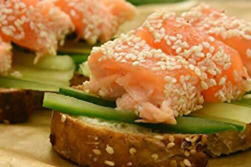 Bruschetta de saumon au sésame et épices grillées