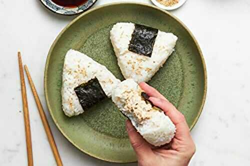 Onigiri thon mayo et oignon rouge