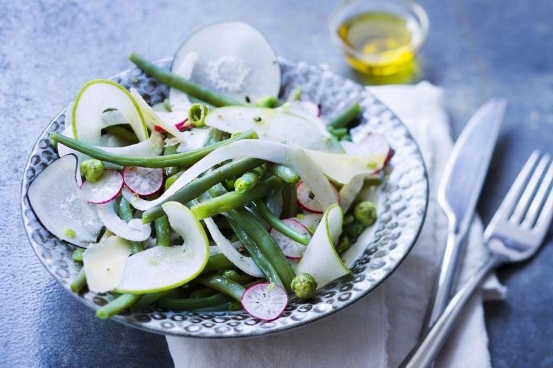 Salade croquante de haricots verts, pomme verte et fenouil