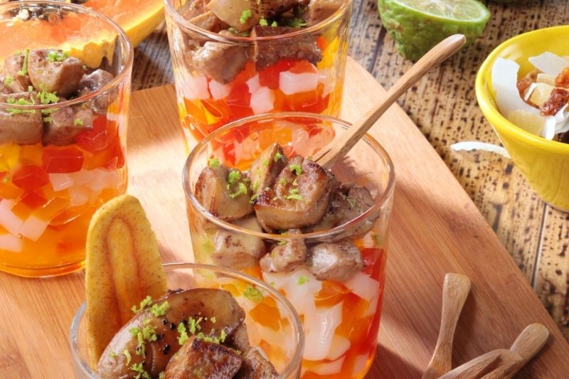 Verrines exotiques aux dés de foie gras poêlés