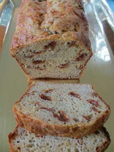 Cake salé au thon et aux tomates séchées