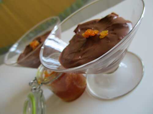 Mousse au chocolat aux zestes d'oranges (sans oeuf/sans lait/Vegan)