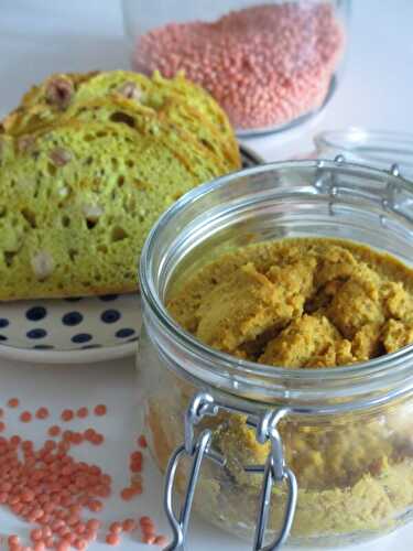 Tartinade de lentilles corail et tofu à la tomate