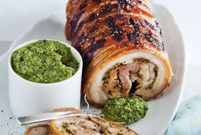 Épaule d’agneau roulée au pesto