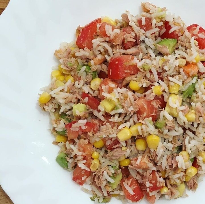 Salade de riz, thon, mais, avocat 🥑 - L'amour Culinaire