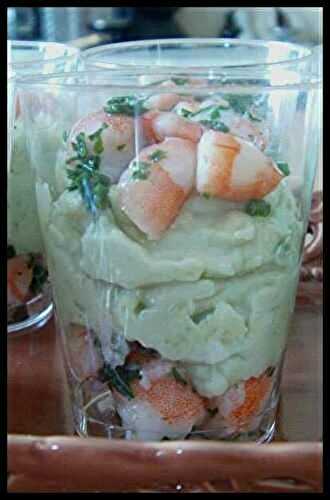 Verrines avocat crevettes.  - L'amour Culinaire