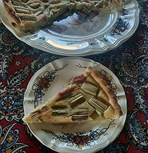 TARTE RHUBARBE CRÈME AMANDINE
