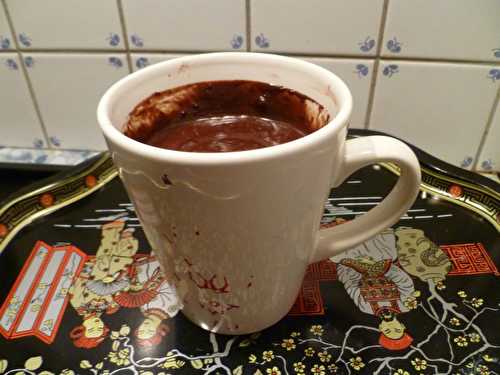 Cake au chocolat en mug