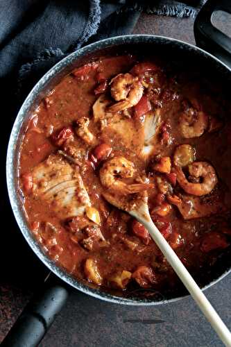 Cocotte de thon frais et crevettes aux épices cajun