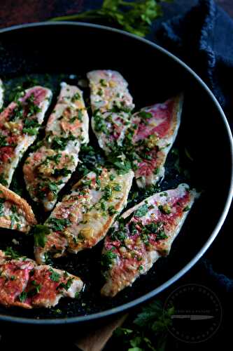 Filets de rougets poêlés à l'ail et au persil