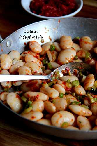 Haricots géants à l'harissa et ciboule