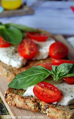 Tartines aux 6 céréales, mozarella, tomates cerises