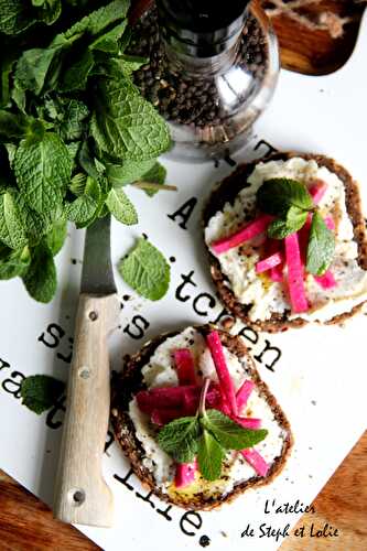 Tartines de "red meat" et "chèvre frais"