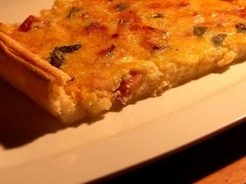 Quiche Fine au Basilic, Lardons & Oignons