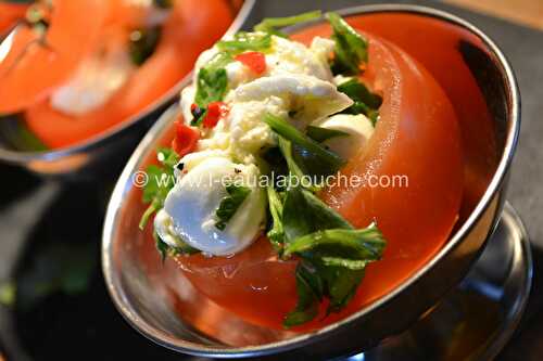 Coupe de Tomate-Mozzarella Aux Herbes Fraîches