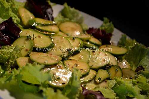 Salade de Concombres et de Cornichons Marinés