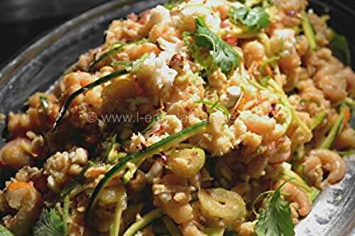 Salade De Crevette Et De Crabe À La Thaï