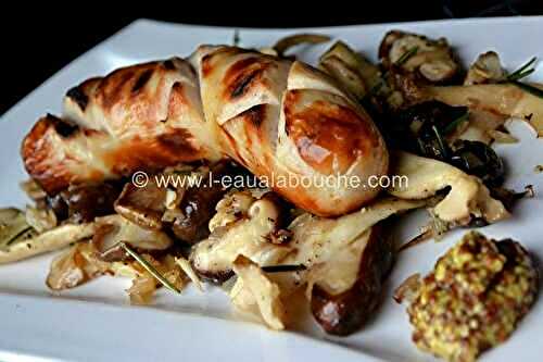 Saucisse De Veau Grillée Et Mélange De Champignons À La Plancha