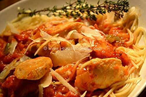 Capellini Au Poulet À La Tomate Et Aux Légumes 
