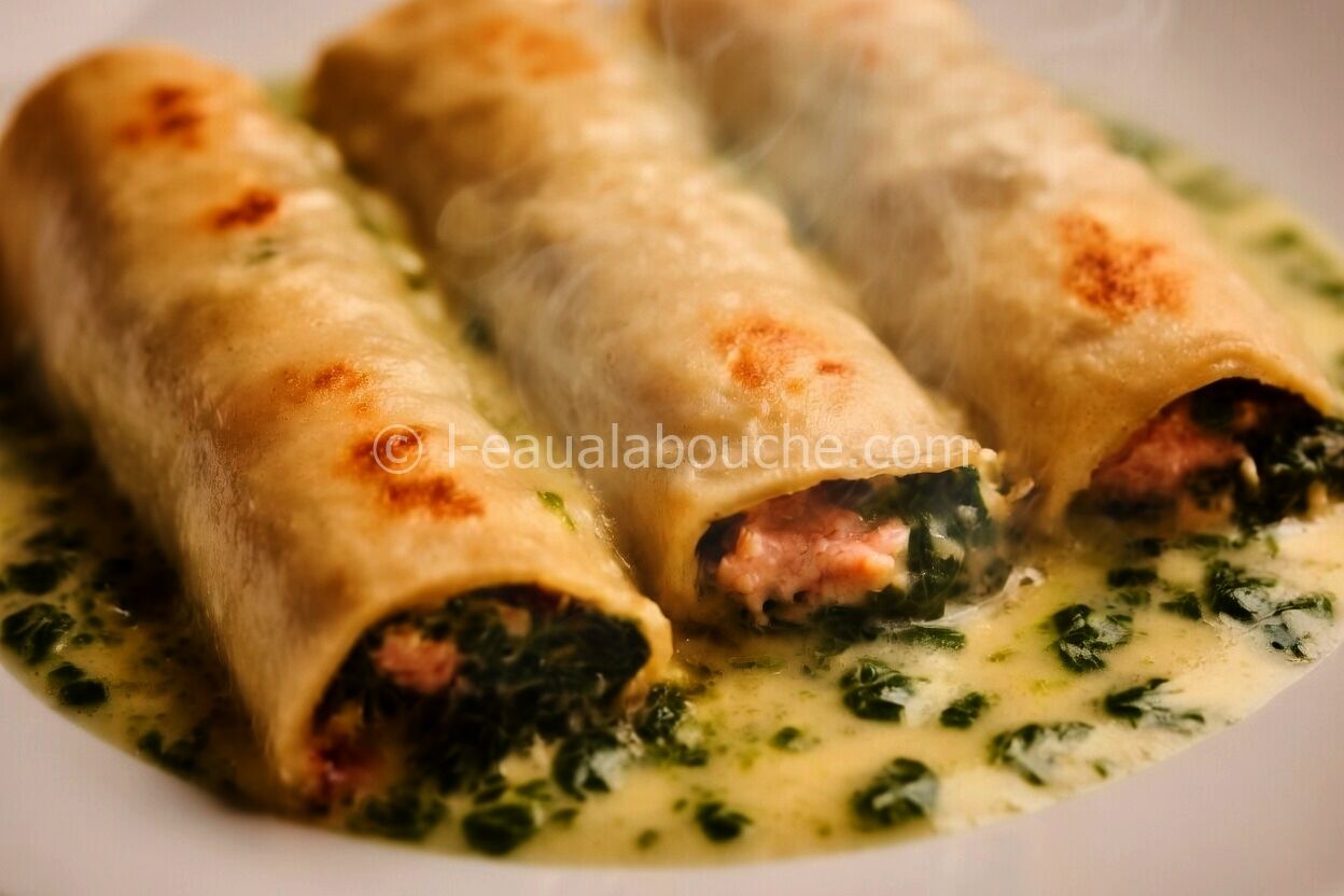 Cannelloni De Saumon Aux Épinards Crème Au Basilic