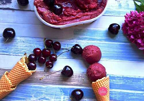 Sorbet cerise  avec sorbetière