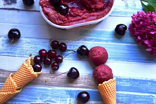 Sorbet cerise avec sorbetière