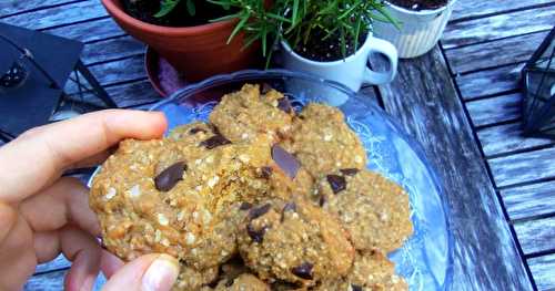 Biscuits à l'avoine, à la mélasse et au chocolat