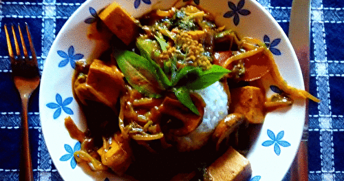Cari de tofu, champignons et brocoli
