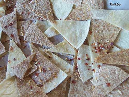 Chips de tortillas simplettes pour tremper dans le "Black bean houmos" ou dans l'houmos  à l'avocat