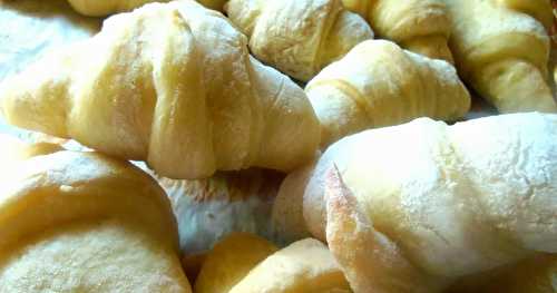 Croissants aux amandes