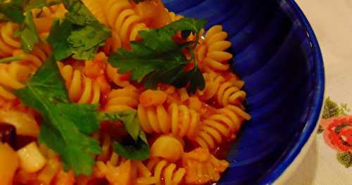 Rotini, sauce tomate chou-fleur et miso