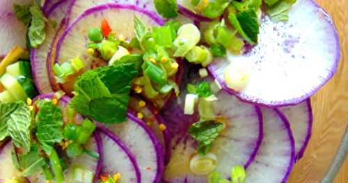 Salade de daïkon, carotte et concombre; une autre salade d'hiver d'ici