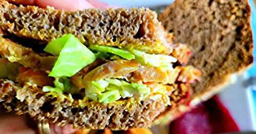 Sandwiche reuben de seitan et salade de chou 