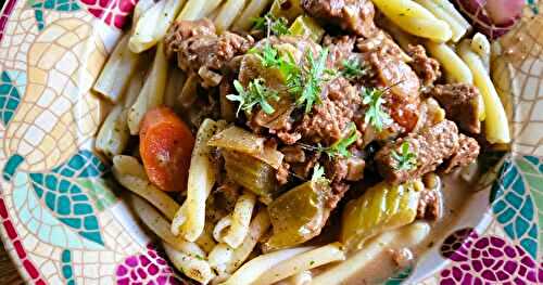 Ragoût de champignons et "boeuf sur pâtes 