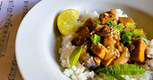Ragoût de tofu et aubergines au beurre d'arachides  