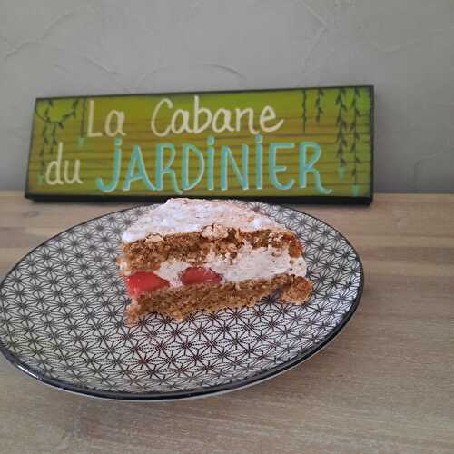 Gâteau sans farine aux amandes, noisettes et fraises