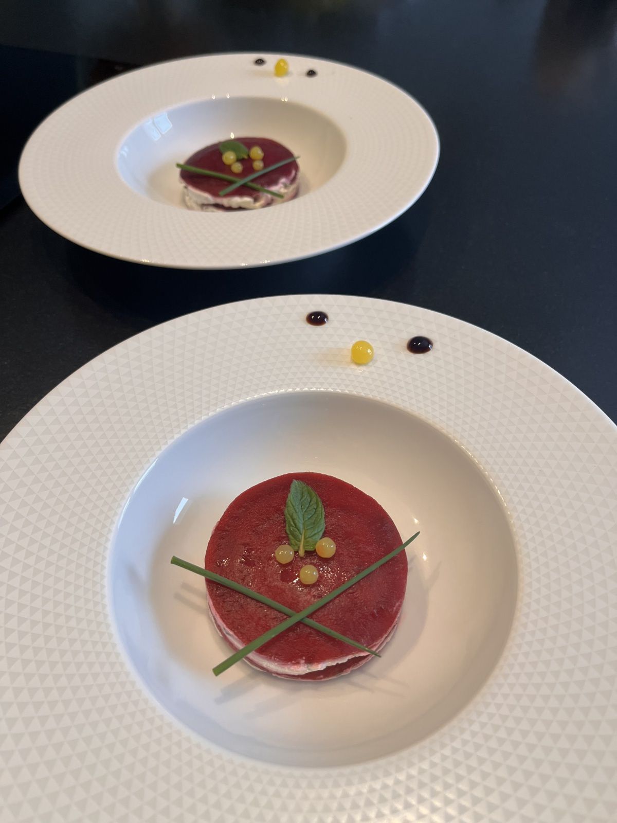 Mille feuilles de betteraves ,chèvre frais et noix 