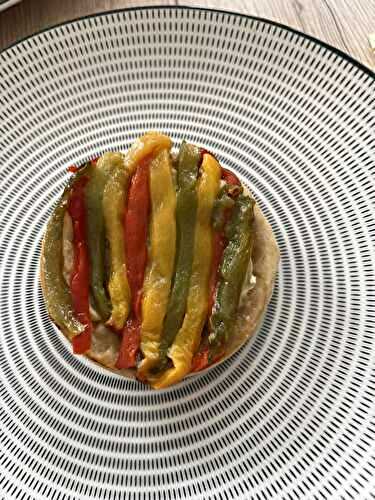 Tatin de poivrons au chèvre frais et romarin