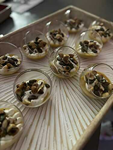Verrine de butternut , fromage frais et fruits à coque