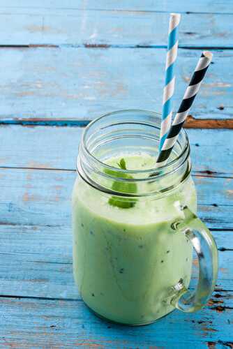 Recette : Milk-shake spiruline, banane et pistache !