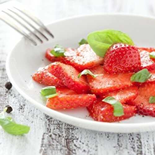 Recette : Salade de fraises au cubèbe
