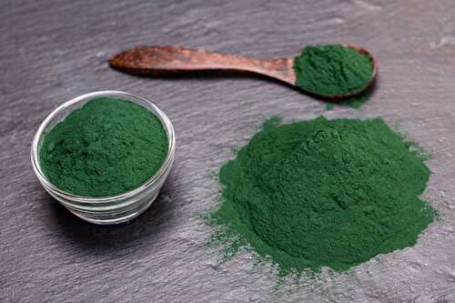 Spiruline et thyroïde : quels sont ses véritables effets sur la glande ?